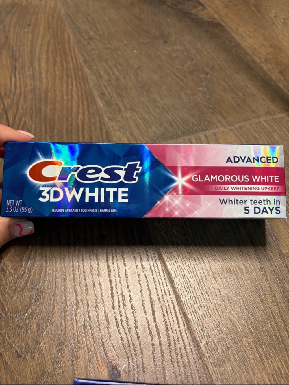 Crest 3D White Toothpaste Bundle - 4 tubes - Picture 2 of 5